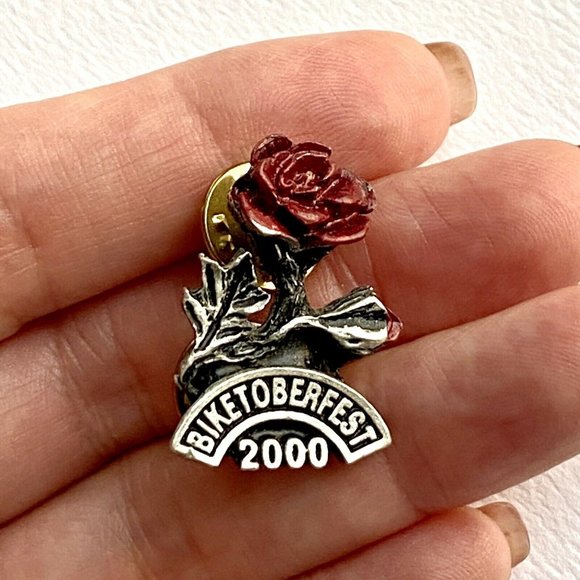 Harley Davidson Rose Biketoberfest 2000 Millennium Vest Hat Pinback Pin - Picture 2 of 5